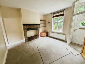 Lounge- click for photo gallery